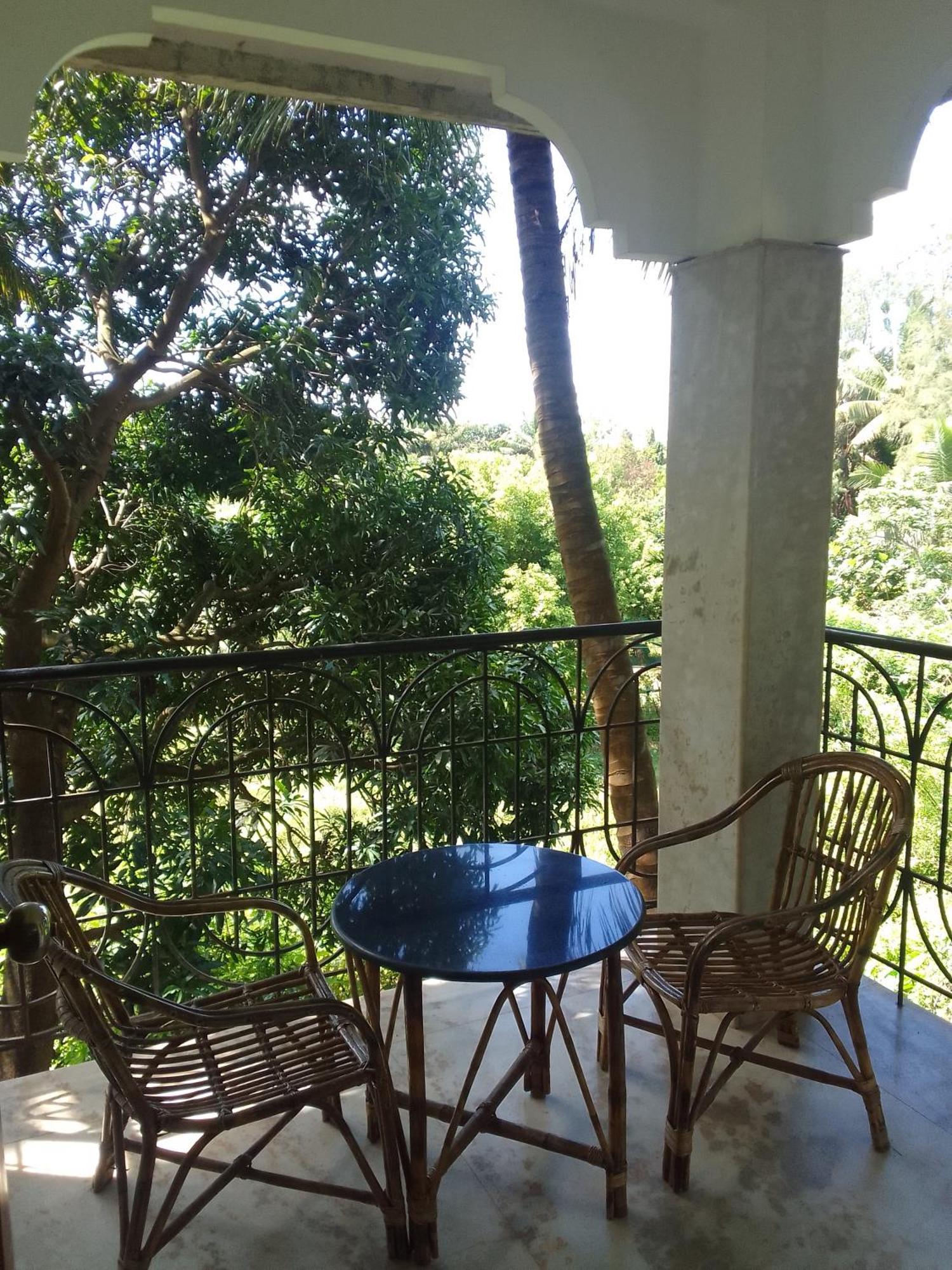 Peaceful Rooms At Pande Residency Patnem Beach Екстериор снимка