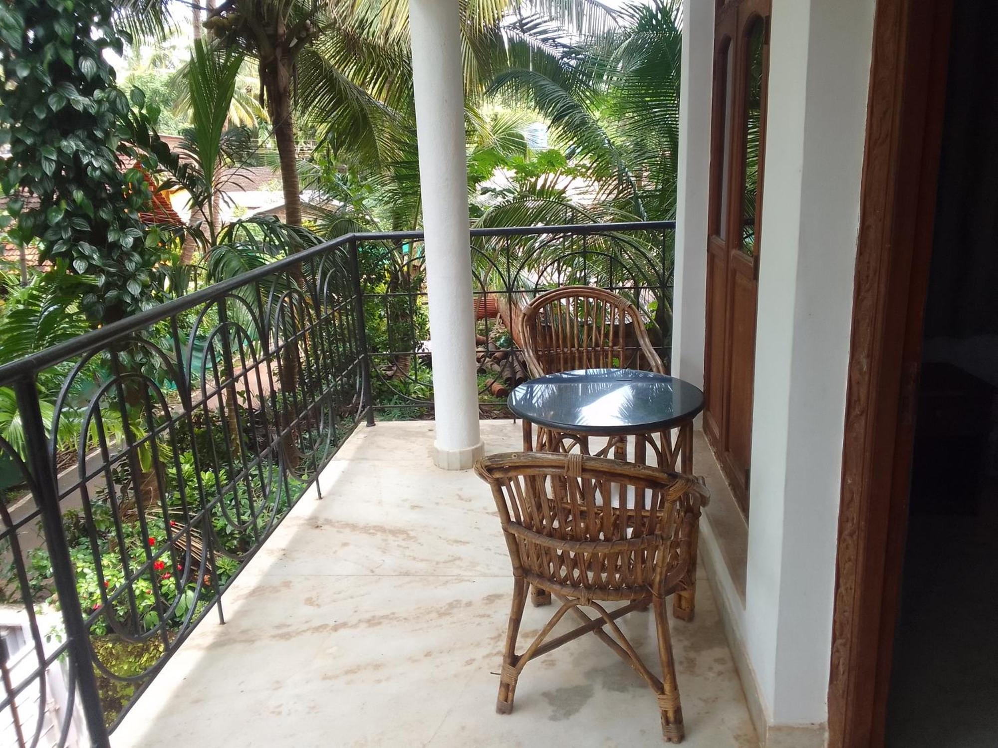 Peaceful Rooms At Pande Residency Patnem Beach Екстериор снимка